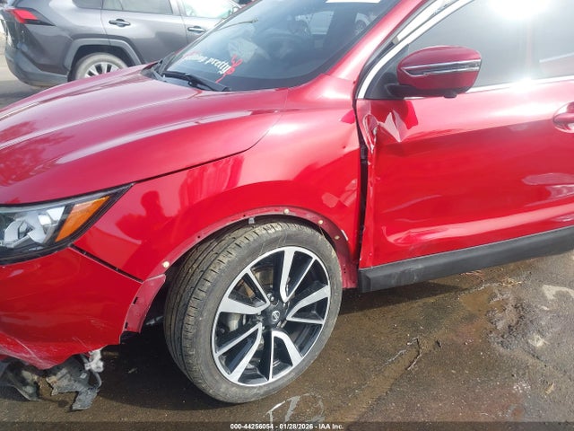 JN1BJ1CP9HW005570 Nissan Rogue Sport Sl