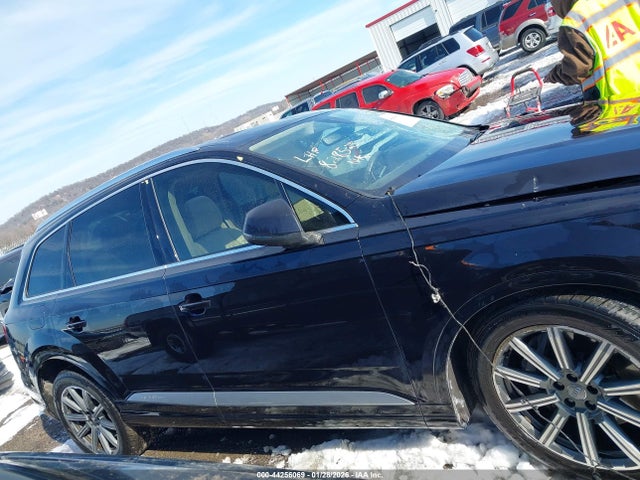 Продаж на аукціоні авто 2018 Audi Q7 3.0t Premium, vin: WA1LAAF79JD000698, номер лоту: 44256069