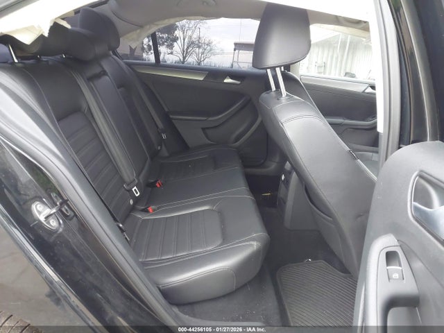 3VWL17AJ4EM376910 Volkswagen Jetta 1.8t Sel