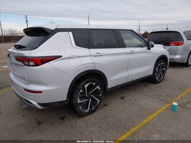 2024 MITSUBISHI OUTLANDER JA4J4VA86RZ038927 Photo 3