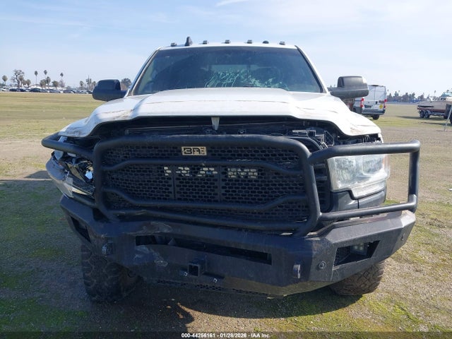44256161 :رقم المزاد ، 3C63R3GL1NG164436 vin ، 2022 Ram 3500 Tradesman  4x4 8' Box مزاد بيع