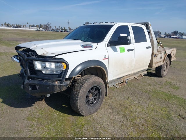 44256161 :رقم المزاد ، 3C63R3GL1NG164436 vin ، 2022 Ram 3500 Tradesman  4x4 8' Box مزاد بيع