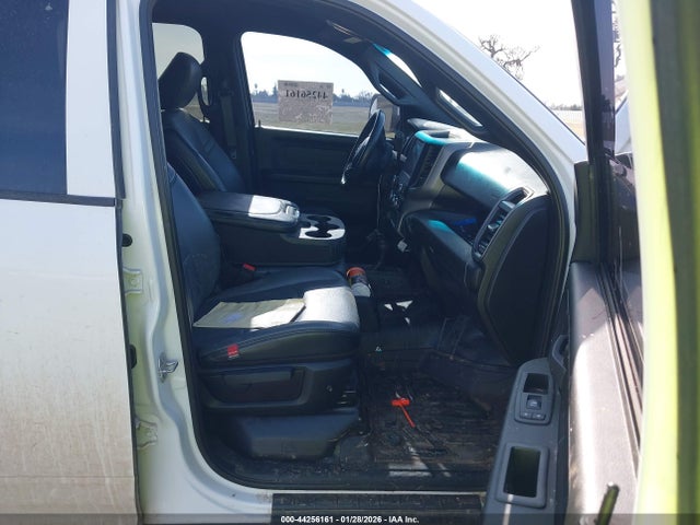 44256161 :رقم المزاد ، 3C63R3GL1NG164436 vin ، 2022 Ram 3500 Tradesman  4x4 8' Box مزاد بيع