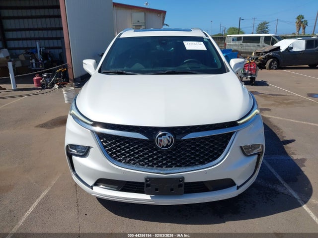 5GAEVCKW3PJ230552 Buick Enclave Avenir Awd