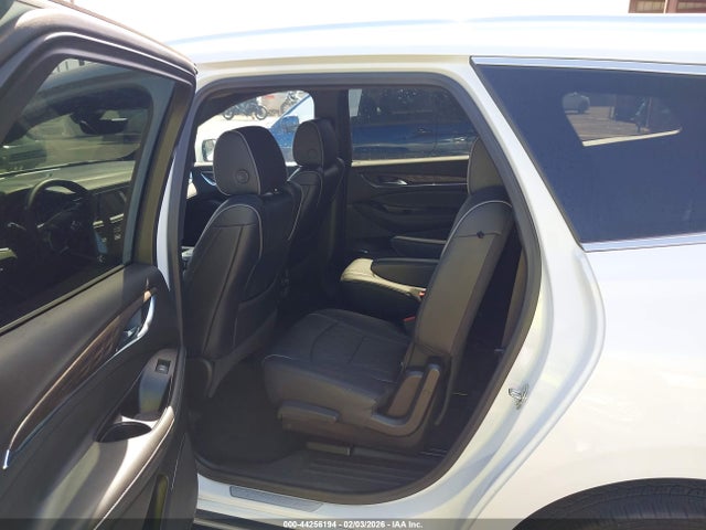 5GAEVCKW3PJ230552 Buick Enclave Avenir Awd
