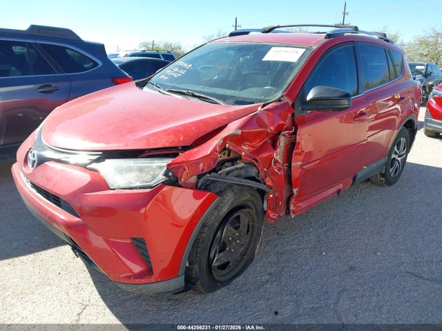 Toyota RAV4 LE 2016 2T3BFREV0GW422341 Image 2