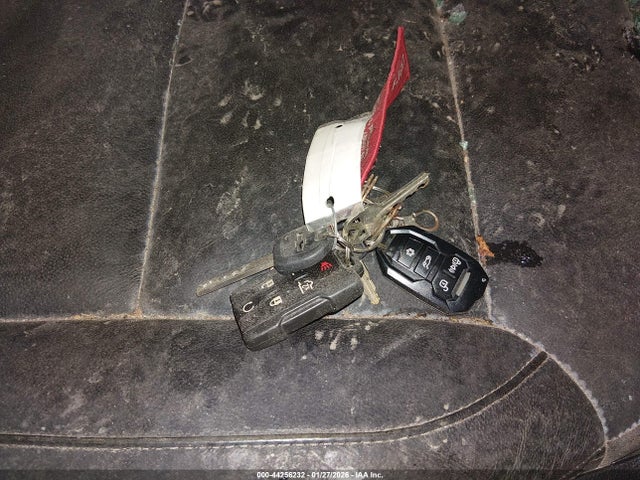 2019 CHEVROLET TAHOE 1GNSKBKC0KR160987 Photo 10