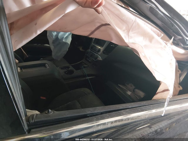 2019 CHEVROLET TAHOE 1GNSKBKC0KR160987 Photo 4