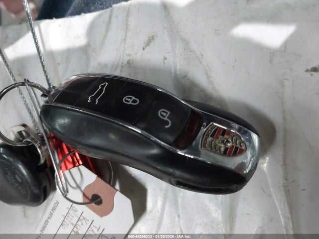 2011 PORSCHE CAYENNE WP1AA2A2XBLA05123 Photo 10