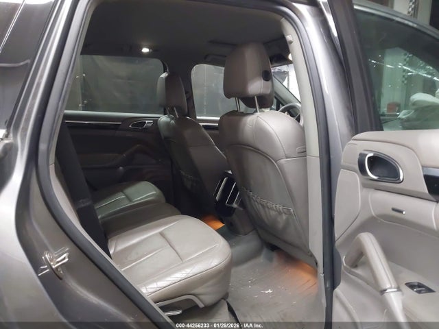 2011 PORSCHE CAYENNE WP1AA2A2XBLA05123 Photo 7