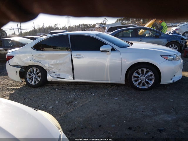Продажа на аукционе авто 2015 Lexus Es 300h, vin: JTHBW1GG2F2076976, номер лота: 44256242