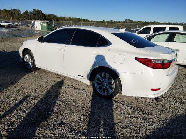Продажа на аукционе авто 2015 Lexus Es 300h, vin: JTHBW1GG2F2076976, номер лота: 44256242