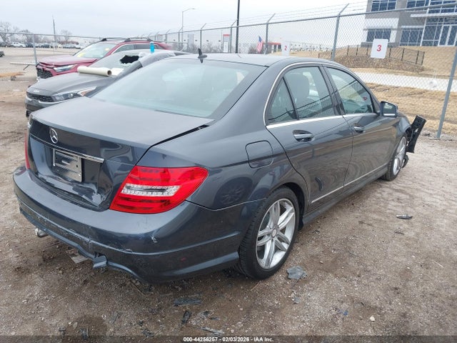 Продажа на аукционе авто 2014 Mercedes-benz C 250 Sport, vin: WDDGF4HB4ER319078, номер лота: 44256257