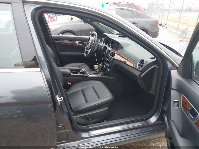 Продажа на аукционе авто 2014 Mercedes-benz C 250 Sport, vin: WDDGF4HB4ER319078, номер лота: 44256257