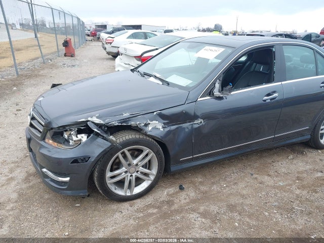 Продажа на аукционе авто 2014 Mercedes-benz C 250 Sport, vin: WDDGF4HB4ER319078, номер лота: 44256257