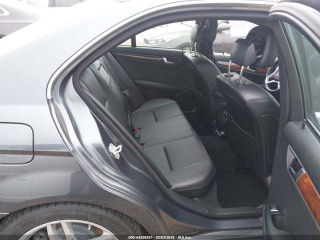 Продажа на аукционе авто 2014 Mercedes-benz C 250 Sport, vin: WDDGF4HB4ER319078, номер лота: 44256257