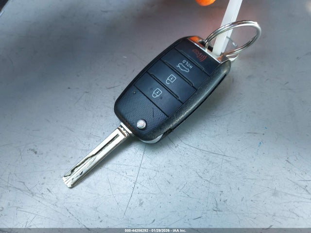 5XXGM4A70EG340096 KIA Optima Lx