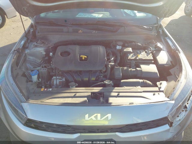 3KPF24AD6NE424679 KIA Forte Lxs