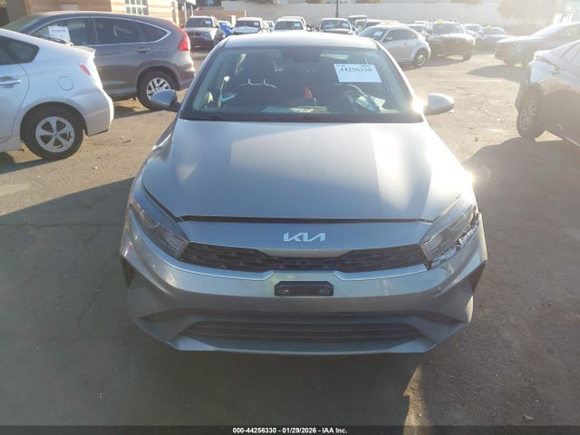3KPF24AD6NE424679 KIA Forte Lxs