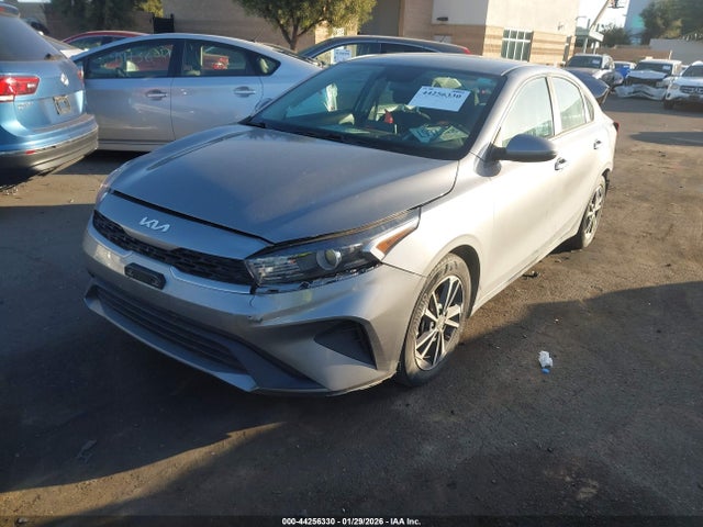 3KPF24AD6NE424679 KIA Forte Lxs