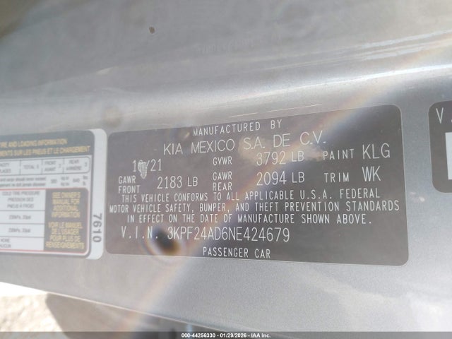 3KPF24AD6NE424679 KIA Forte Lxs