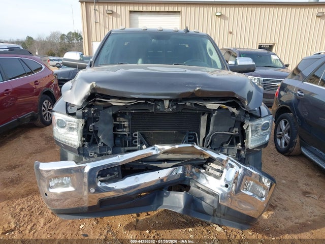44256382 :رقم المزاد ، 3C6UR5FJ9JG329269 vin ، 2018 Ram 2500 Laramie  4x4 6'4 Box مزاد بيع