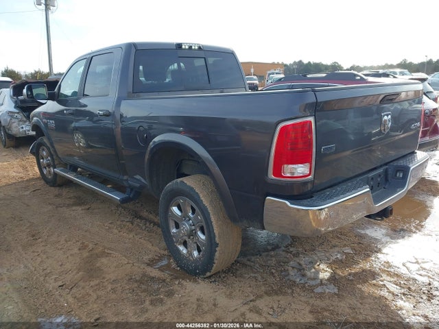 44256382 :رقم المزاد ، 3C6UR5FJ9JG329269 vin ، 2018 Ram 2500 Laramie  4x4 6'4 Box مزاد بيع