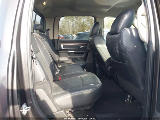 44256382 :رقم المزاد ، 3C6UR5FJ9JG329269 vin ، 2018 Ram 2500 Laramie  4x4 6'4 Box مزاد بيع