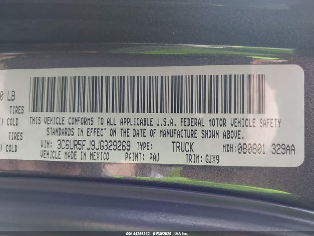 44256382 :رقم المزاد ، 3C6UR5FJ9JG329269 vin ، 2018 Ram 2500 Laramie  4x4 6'4 Box مزاد بيع