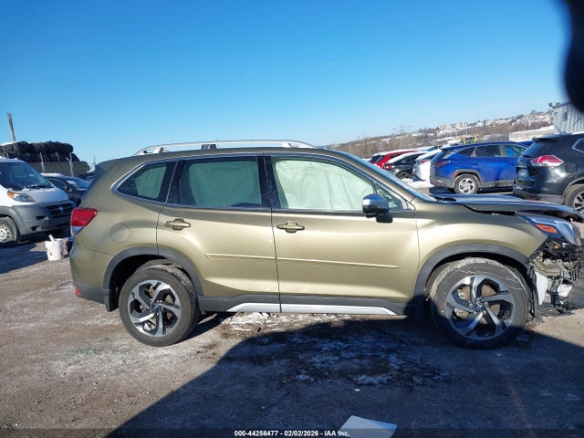 Subaru Forester Touring 2023 JF2SKARC9PH480087 Image 13