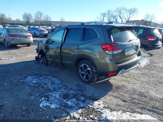 Subaru Forester Touring 2023 JF2SKARC9PH480087 Image 3
