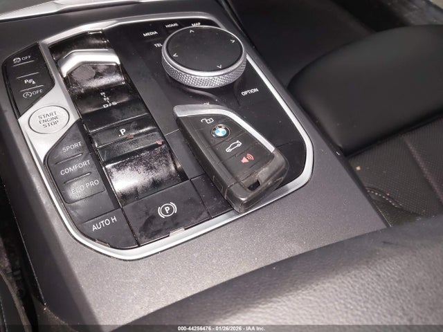 44256476 :رقم المزاد ، 3MW33CM04R8D87362 vin ، 2024 Bmw 230i Xdrive مزاد بيع