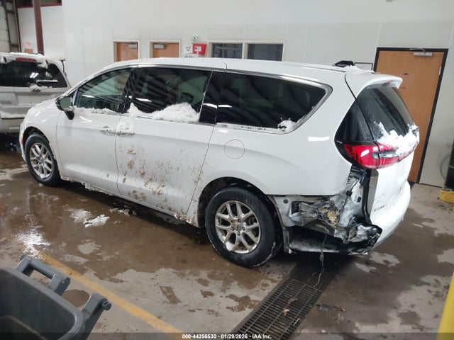 Продаж на аукціоні авто 2024 Chrysler Pacifica Touring L, vin: 2C4RC1BG1RR110055, номер лоту: 44256530