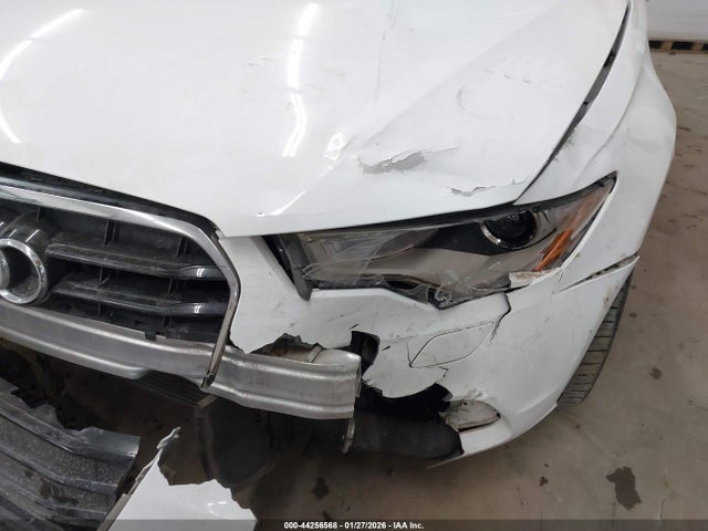 44256568 :رقم المزاد ، WAUCFAFC5FN034429 vin ، 2015 Audi A6 2.0t Premium مزاد بيع