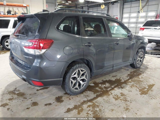 JF2SKAFC4MH581554 Subaru Forester Premium