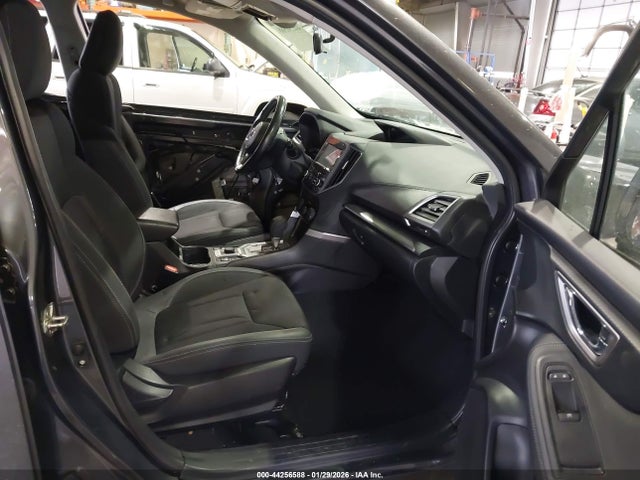 JF2SKAFC4MH581554 Subaru Forester Premium
