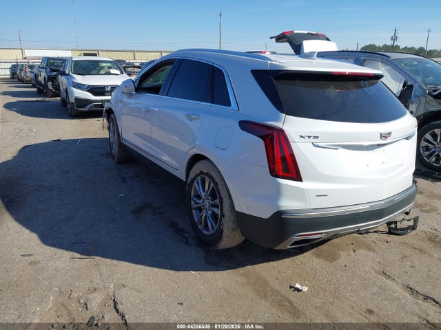 2023 CADILLAC XT5 1GYKNDRS2PZ118766 Photo 2