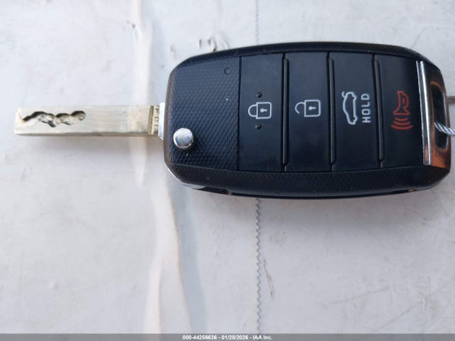 3KPA25AD8LE313645 KIA Rio 5-door S