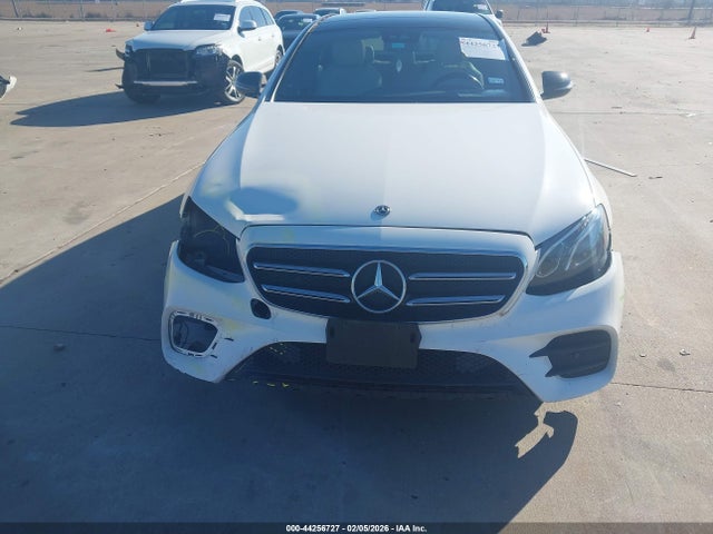 WDDZF4JBXJA306427 Mercedes-Benz E 300