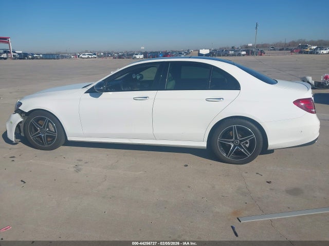 WDDZF4JBXJA306427 Mercedes-Benz E 300