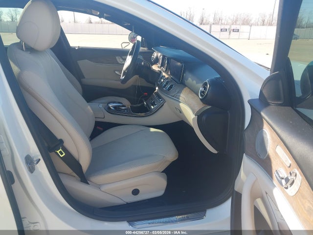 WDDZF4JBXJA306427 Mercedes-Benz E 300