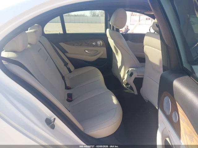 WDDZF4JBXJA306427 Mercedes-Benz E 300