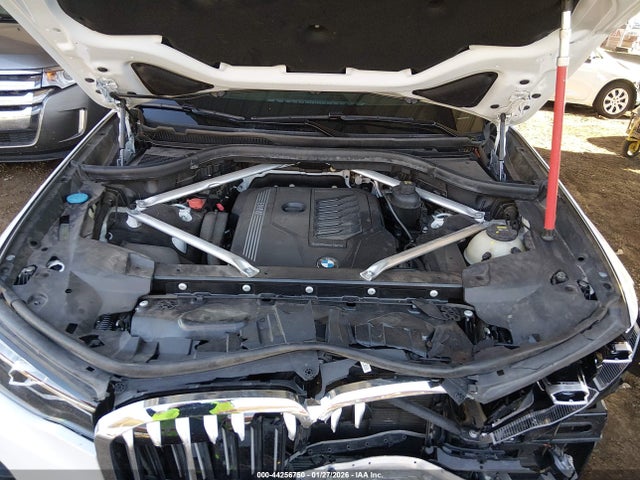 5UXCW2C57KLB43528 BMW X7 Xdrive40i