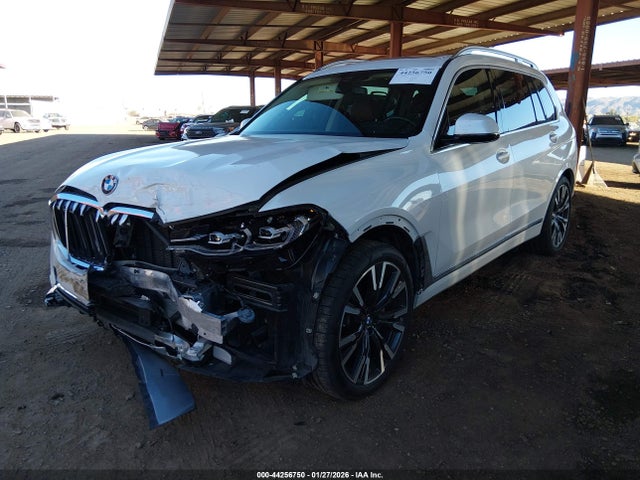 5UXCW2C57KLB43528 BMW X7 Xdrive40i