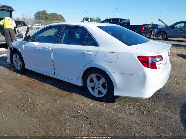 2014 TOYOTA CAMRY 4T1BF1FK2EU441470 Photo 2