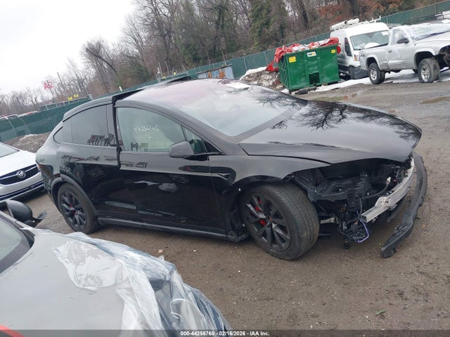 Продажа на аукционе авто 2023 Tesla Model X Plaid Tri Motor All-wheel Drive, vin: 7SAXCBE62PF429850, номер лота: 44256760