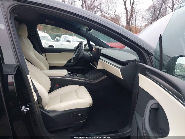 Продажа на аукционе авто 2023 Tesla Model X Plaid Tri Motor All-wheel Drive, vin: 7SAXCBE62PF429850, номер лота: 44256760