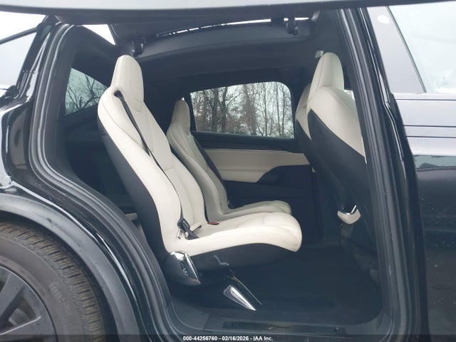 Продажа на аукционе авто 2023 Tesla Model X Plaid Tri Motor All-wheel Drive, vin: 7SAXCBE62PF429850, номер лота: 44256760