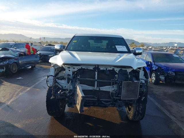 5TFMA5DB5NX011100 Toyota Tundra 1794 Edition