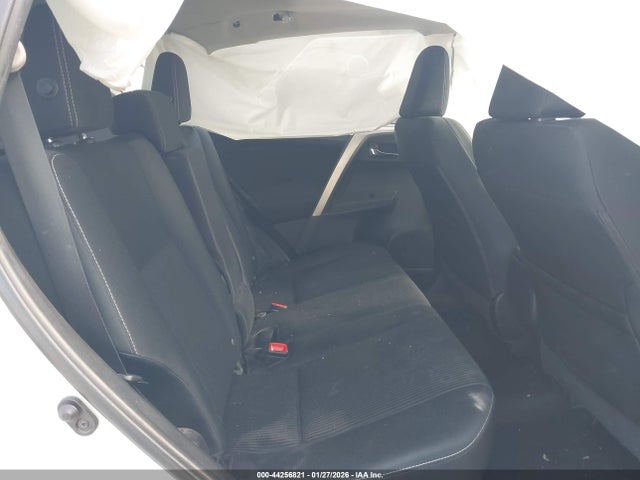 Toyota Rav4 Xle 2015 2T3WFREV0FW166864 Image 8